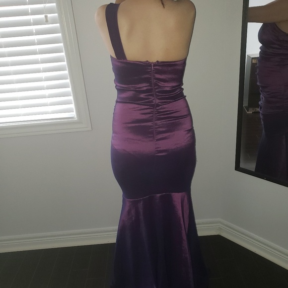 Shiny Purple dress - Picture 4 of 6